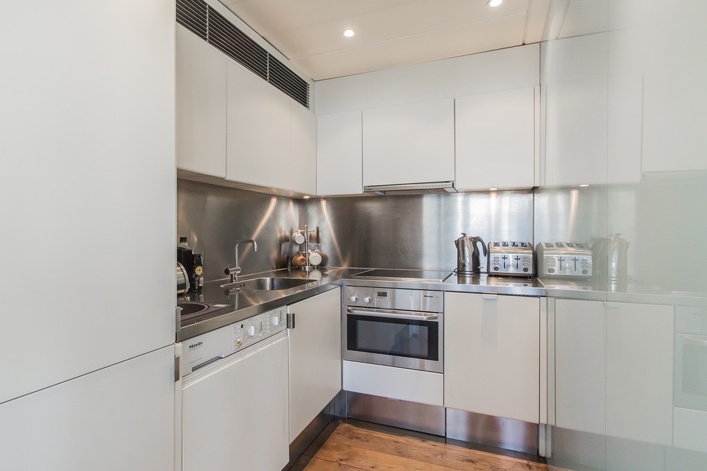 EATON HOUSE CANARY RIVERSIDE WESTFERRY CIRCUS E14 8RN, 1 bedroom, Apartment